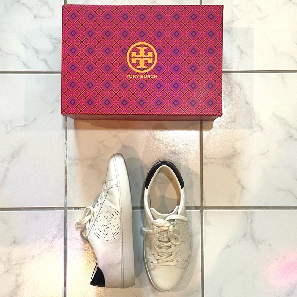 Tory Burch Howell Court Sneakers in Size 10